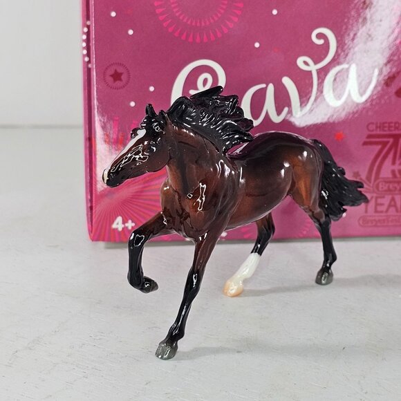 2025 Breyerfest Stablemate Cava Mirado Cantering Andalusian Glossy Dapple Bay - Picture 4 of 9